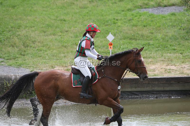 3H2O5200.JPG