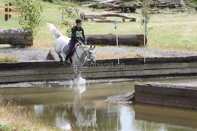 3H2O4630.JPG