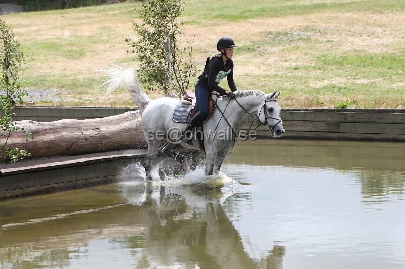 3H2O4639.JPG
