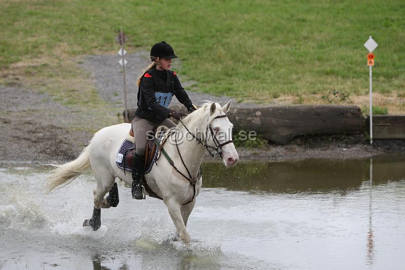 3H2O4567.JPG