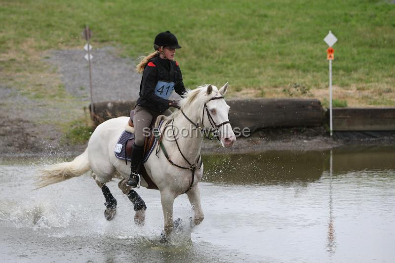 3H2O4568.JPG