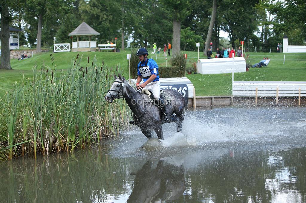 3H2O4160.JPG