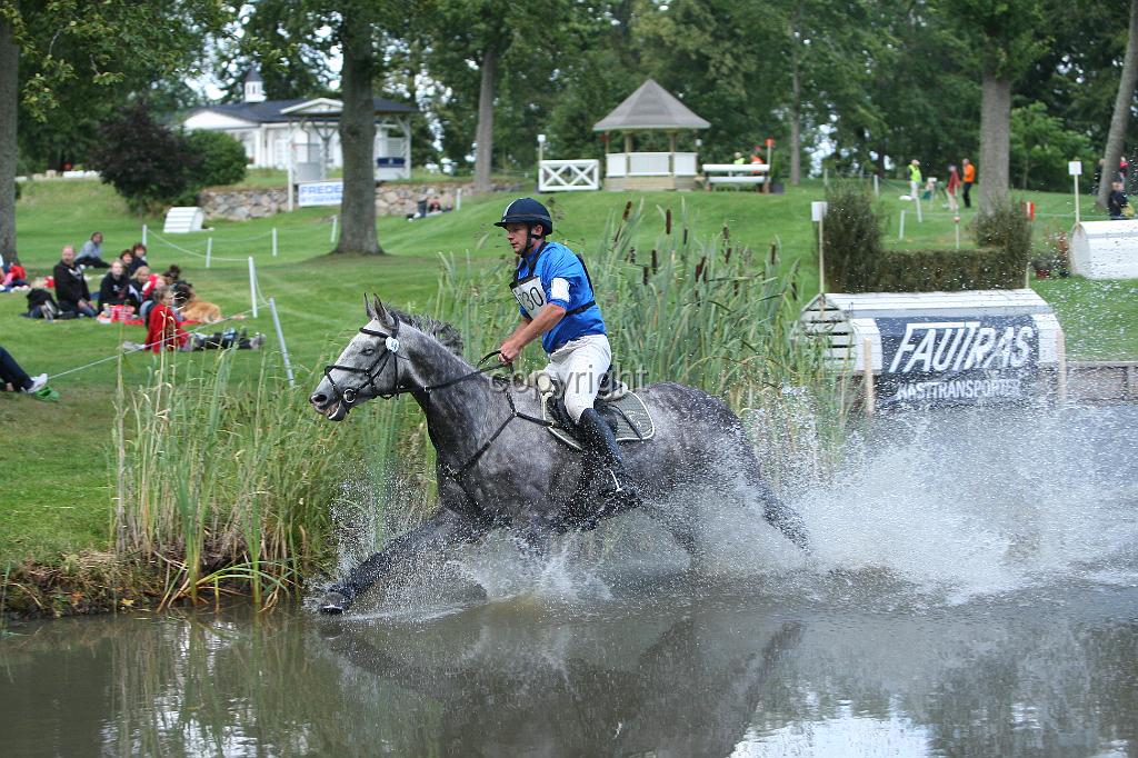 3H2O4164.JPG